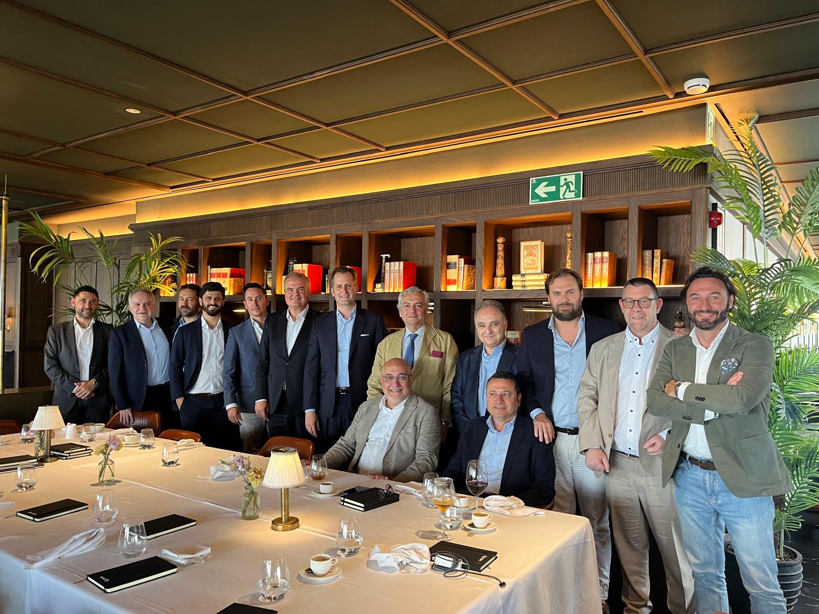 Wecity presenta su modelo de inversión a los asociados de la AGV